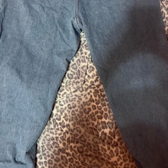 Shein ripped jeans worn TWICE - Picture 4 of 5